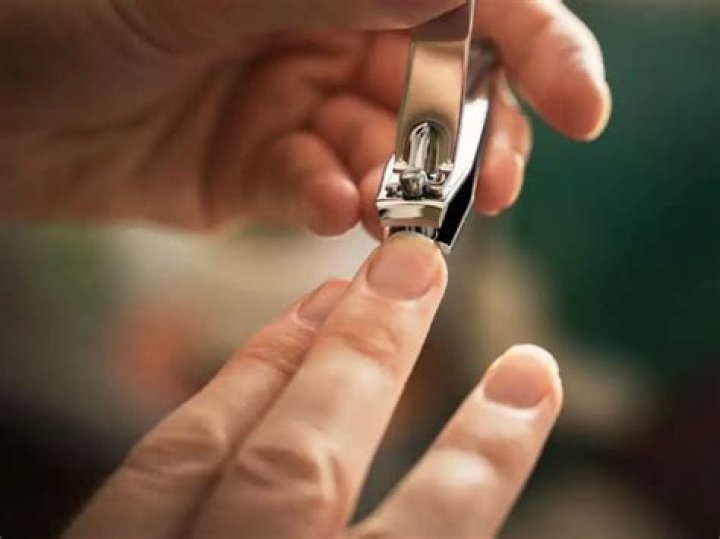 Can you carry-on fingernail clippers on a plane?