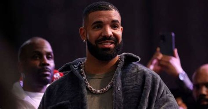 Drake Reportedly Makes Russian Model Sign A NDA After Getting Her Pregnant