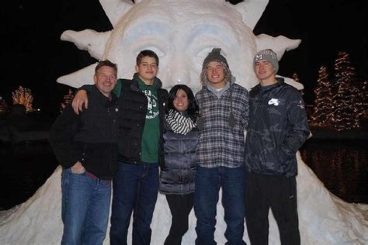 Football: Who Are Justin Herbert Parents Mitchell Herbert & Patrick Herbert? Family Details Explored