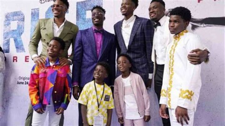 Giannis Antetokounmpo brothers ranked oldest to youngest: Know all about the mysterious 5th brother