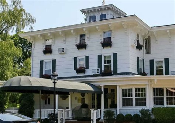 Homestead Inn Thomas Henkelmann Hotel Review, Greenwich, Connecticut
