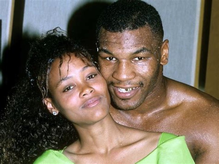How Much Did Robin Givens Get From Mike Tyson?