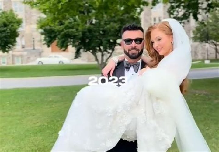 Loren Asad Husband Usama Kamal and Wedding Photos