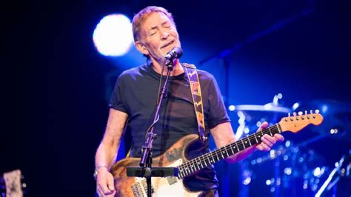Singer Chris Rea rushed to hospital after on-stage collapse |