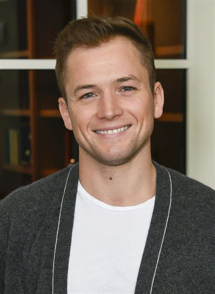 Taron Egerton Age, Height, Weight, Early Life, Family, Education, Career, Philanthropic Ventures & N |