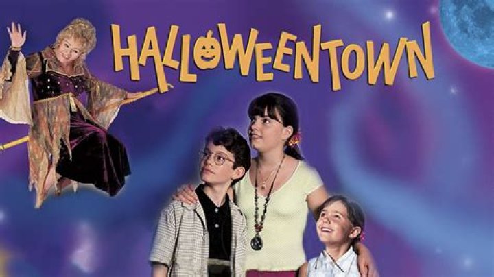 The Original Marnie from 'Halloweentown' Was Never Told Why She Was Recast