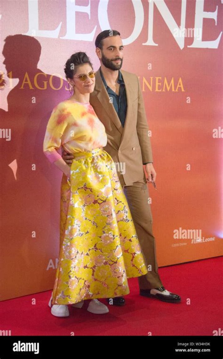 Unveiling The Enigma: Marco Mengoni's Relationship Status
