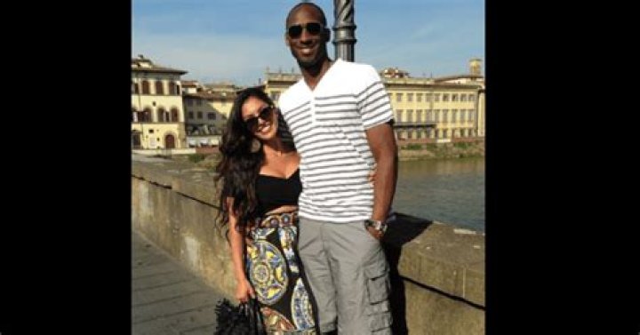 Vanessa Bryant shares heartwarming pic with Kobe Bryant on 22nd wedding anniversary ·
