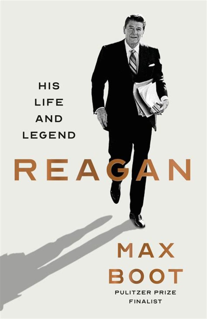 VlogJam | Courtney Reagan Biography