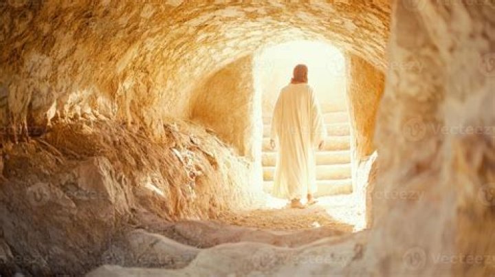 What is the significance of the folded napkin in Christs tomb after the resurrection? ·