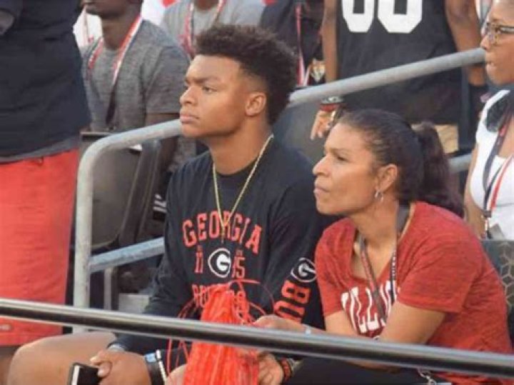Who Are Justin Fields Parents? Father Ivant Fields and Mother Gina Tobey |