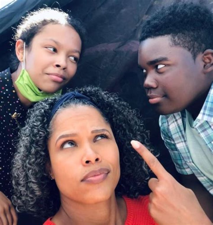 Who Are Kyliegh Curran Parents? Meet Mom Traci-Liegh And Dad Shannon Curran Of Secrets Of Sulphur Sp |