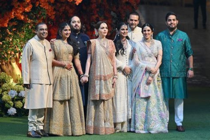 Who Are Purnima Dalal And Ravindrabhai Dalal? Nita Ambani Parents- Family And Net Worth correo |
