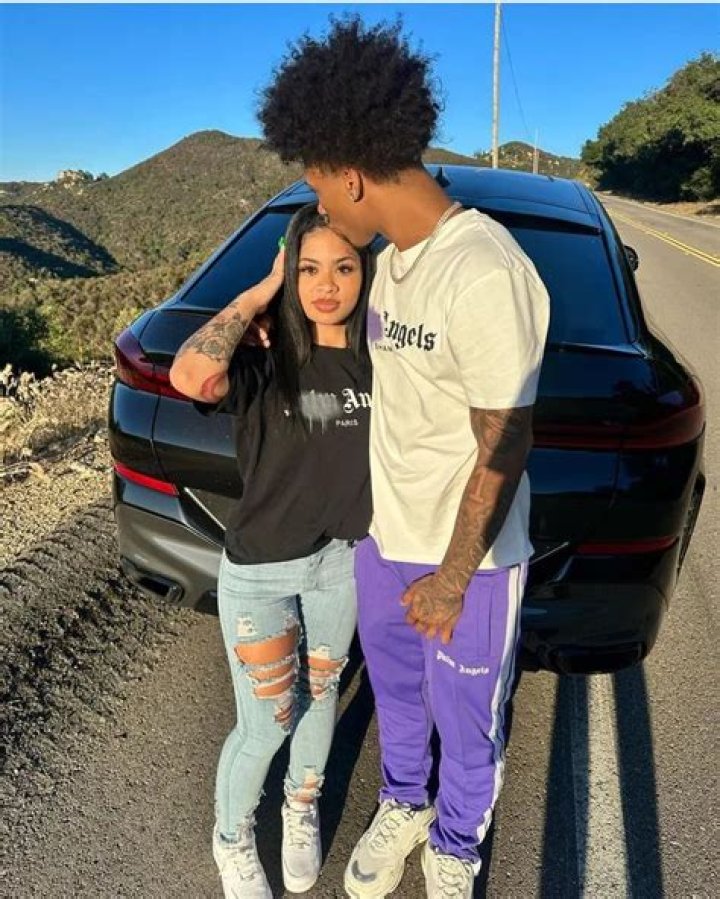Who is Mikey Williams Dating Now ·