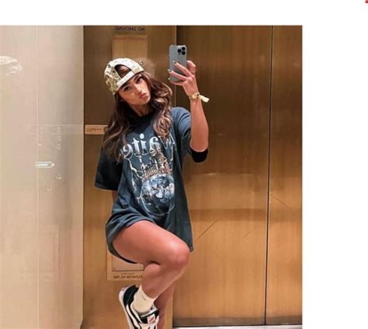 Who Is Rayna Foss? Missing Bassist Pictures On Social Media and Complete Timeline