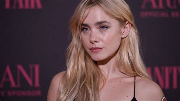 Who Plays 'Vanity Fair' Employee Rachel in Netflix's Limited Series 'Inventing Anna'?